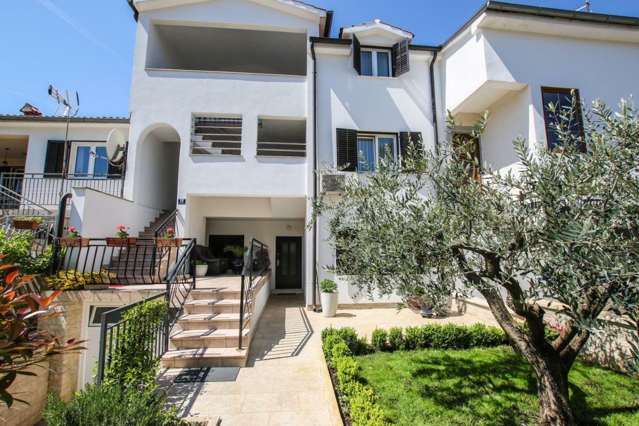 Apartmani Ljubica Пореч Екстер'єр фото